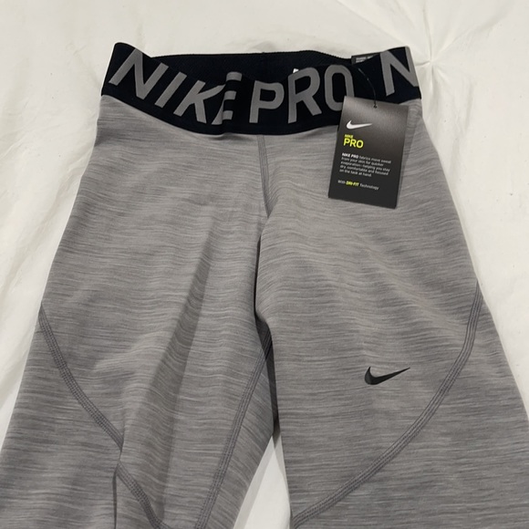🔥NIKE TRAINING LEGGINGS - Picture 2 of 8